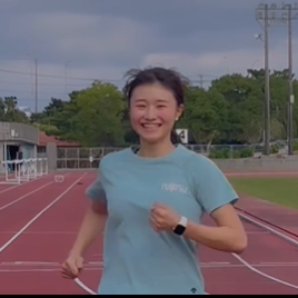 トレーニングウェアの田中佑美選手