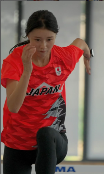 トレーニングウェアの田中佑美選手