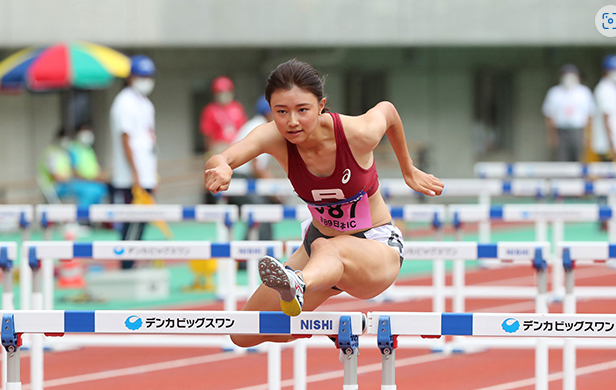 競技に臨む田中佑美選手